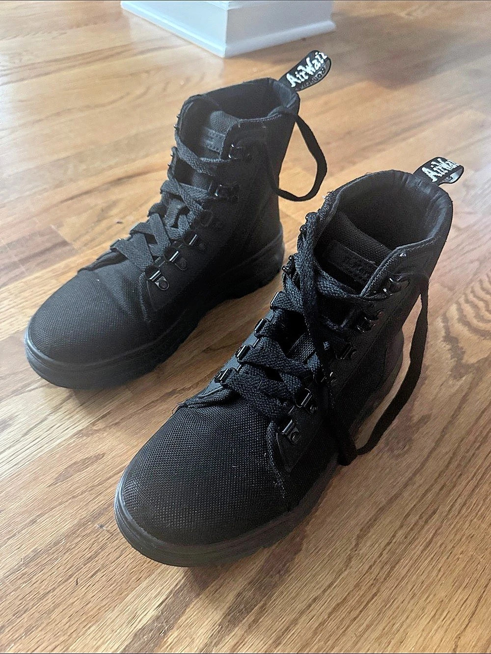 Dr. Martens Combs W Black Combat Boots US 7